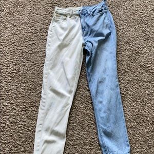 Bleached American eagle mom jeans